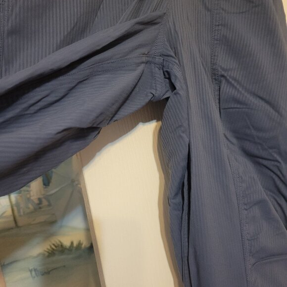 Slate blue lululemon joggers - Picture 3 of 4